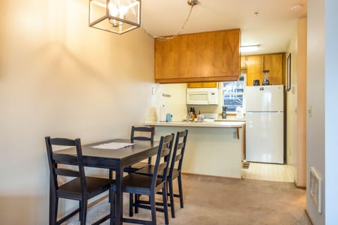 Condo, 1 Bedroom | Private kitchen | Fridge, oven, coffee/tea maker, toaster