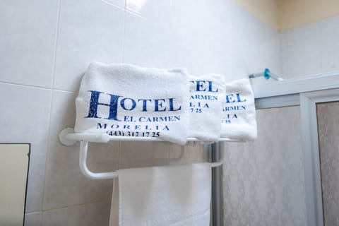 Basic Double Room | Bathroom | Shower, free toiletries, hair dryer, towels