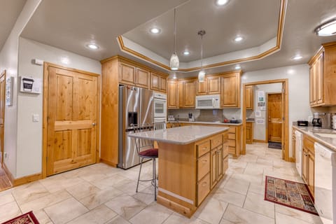 Fully-stocked kitchen for all your cooking needs