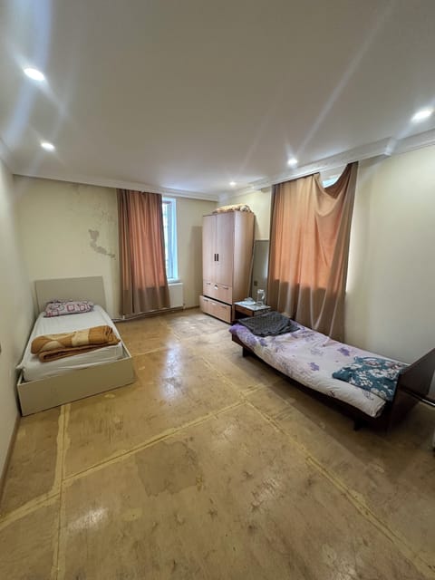 Basic Double or Twin Room | Laptop workspace, iron/ironing board, cribs/infant beds, free WiFi