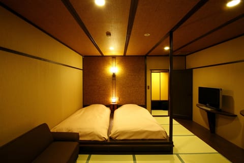 Superior Twin Room (Japanese Western Style), 2 Adults Only  | Laptop workspace, free WiFi