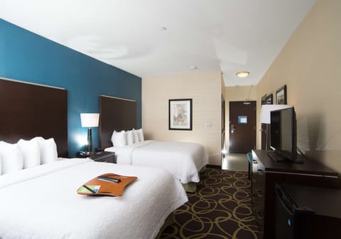 Room, 2 Queen Beds | Premium bedding, in-room safe, laptop workspace, blackout drapes