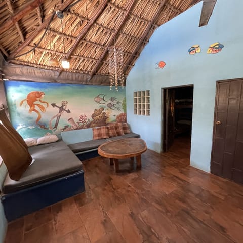 Comfort Bungalow, 2 Bedrooms, Pool View, Poolside | Living area