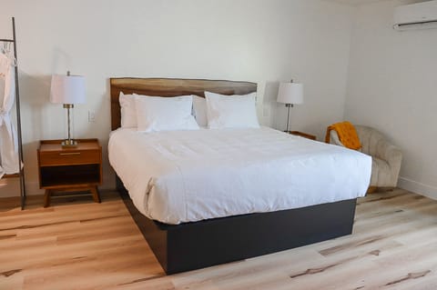 Fox Glove Suite | Premium bedding, blackout drapes, soundproofing, iron/ironing board