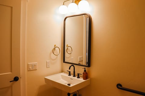 Rhododendron Room | Bathroom | Bathrobes, towels