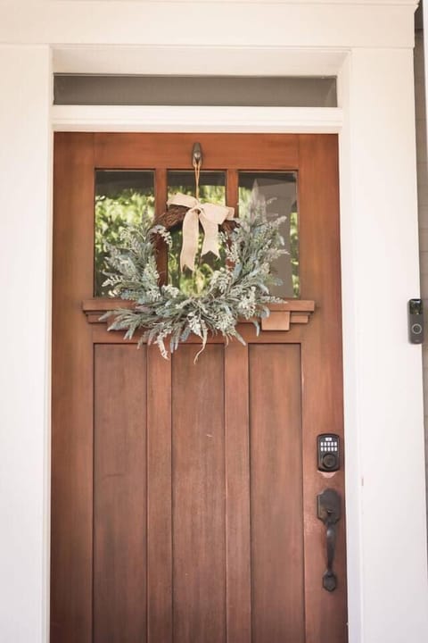 Welcome to our front door! This is where check in will occur.