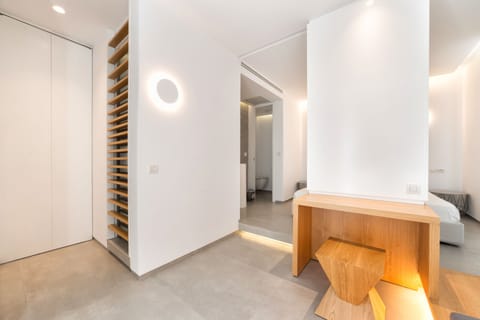 Grand Suite Private Pool Outdoor Lounge | Living area | 32-inch LCD TV with digital channels, TV, table tennis