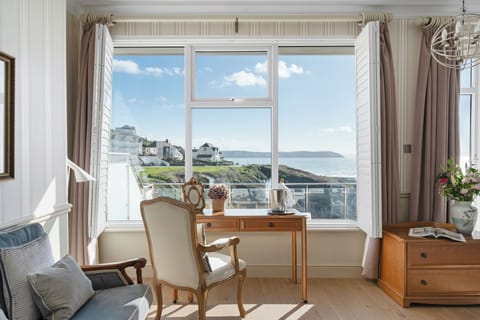 Deluxe Sea View Room with Terrace | Individually decorated, individually furnished, iron/ironing board