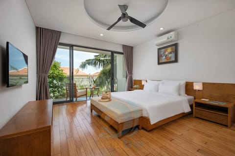 Deluxe 4BR L-shape pool villa | Egyptian cotton sheets, premium bedding, pillowtop beds, in-room safe
