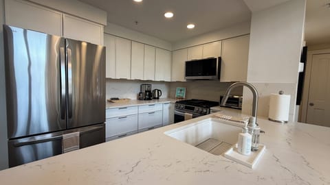 Newly remodeled kitchen - Blue Mesa 4 - Vivid Vacation Rentals T - Newly remodeled kitchen - Blue Mesa 4 - Vivid Vacation Rentals Telluride