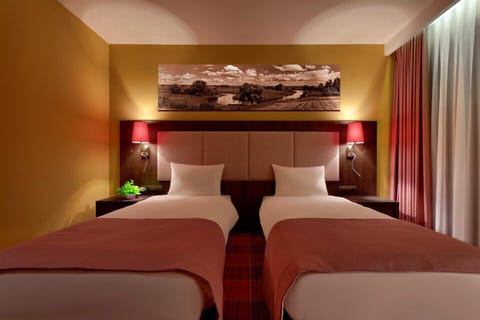 Classic Twin Room | Premium bedding, minibar, in-room safe, desk