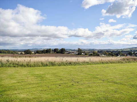 View | Fieldview - Blinkbonny Cottages, Auchtermuchty