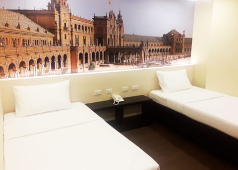 Deluxe Twin Room | Free WiFi