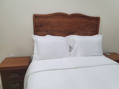 Family Single Room | Egyptian cotton sheets, premium bedding, down comforters, pillowtop beds