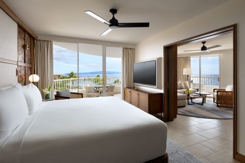 Kilohana Suite (1 King Bed) | 1 bedroom, hypo-allergenic bedding, pillowtop beds, in-room safe