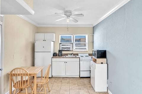 Apartment | Private kitchen | Full-size fridge, microwave, oven, stovetop