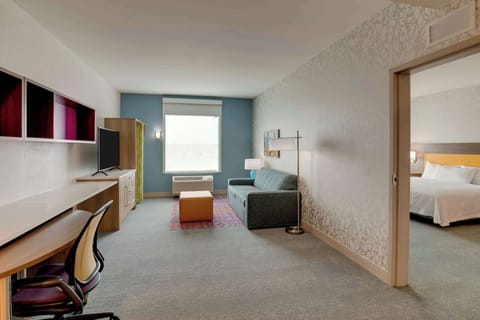 Studio Suite, 2 Queen Beds, Accessible, Bathtub | Individually decorated, individually furnished, desk, bed sheets