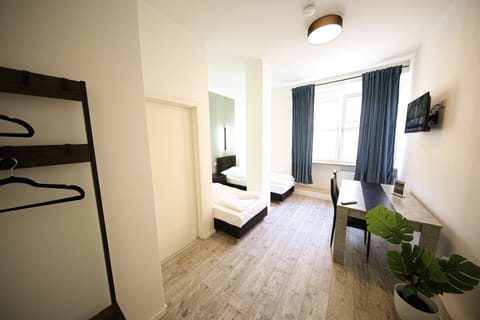 Deluxe Studio | Premium bedding, blackout drapes, free WiFi, bed sheets