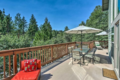 Lake Arrowhead Vacation Rental | 3BR | 3BA | Stairs Required | 3,037 Sq Ft