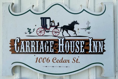 Welcome to the Carriage House Inn, your Hill Country getaway in the heart of the Cowboy Capital of the World!