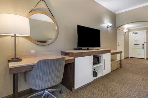 Room, Accessible, Balcony | In-room safe, iron/ironing board, free WiFi, bed sheets