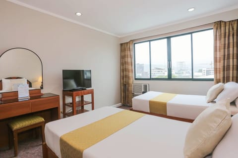 Superior Twin Room | Desk, free WiFi, bed sheets