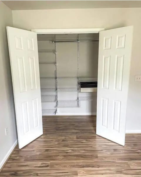 Owner's Ensuite Large Closet