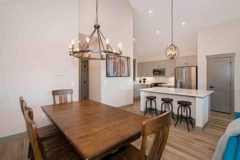 A5033d0a 9202 40bb 805d 5638dfb91f65