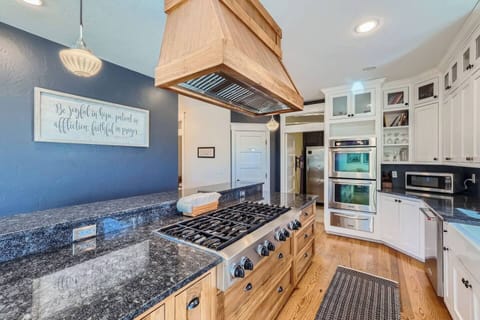 KitchenAid 8 burner Gas Cooktop