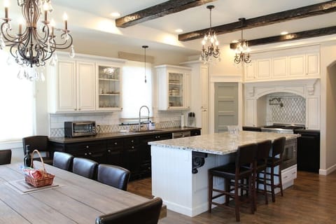 Picturesque Rosemary Retreat (584)