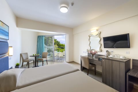 Standard Room, Partial Sea View | In-room safe, free WiFi