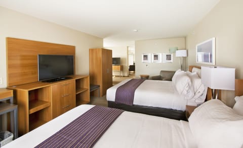 Suite, 2 Queen Beds (Extra Floor Space) | Desk, blackout drapes, iron/ironing board, free WiFi