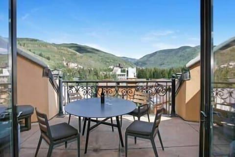 Deck Overlooking Lionshead Village