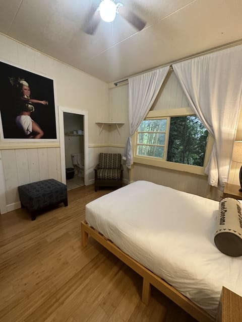 Standard Room | Living area