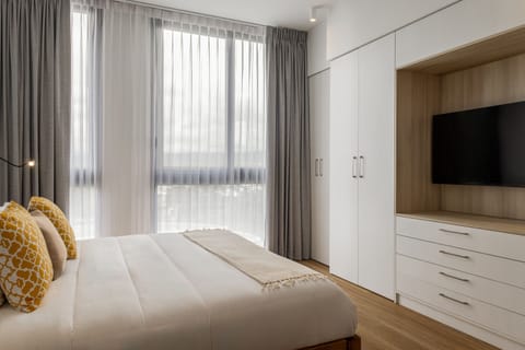 Deluxe Quadruple Room | Egyptian cotton sheets, premium bedding, down comforters
