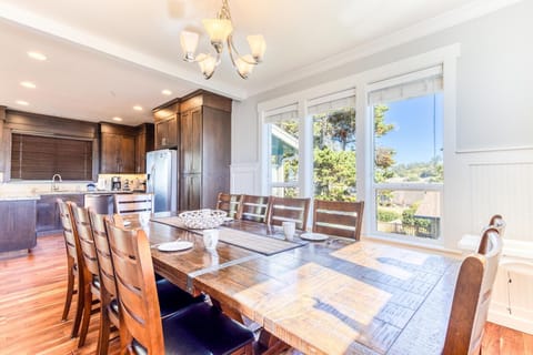 Dining Table, seats 10