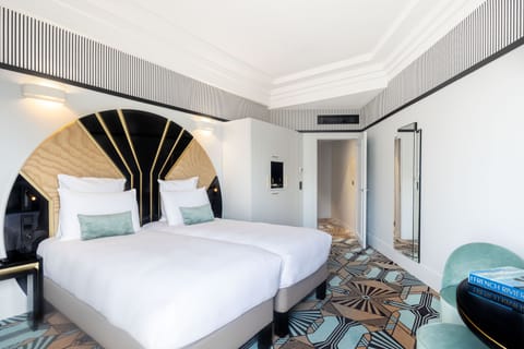 Superior Room, 2 Twin Beds, Balcony, Sea View | Premium bedding, minibar, in-room safe, desk