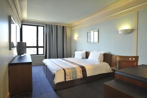 Superior Double Room, 1 Double Bed (Privilege) | 1 bedroom, minibar, in-room safe, individually decorated