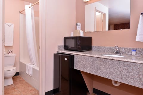 Desk, iron/ironing board, rollaway beds, free WiFi