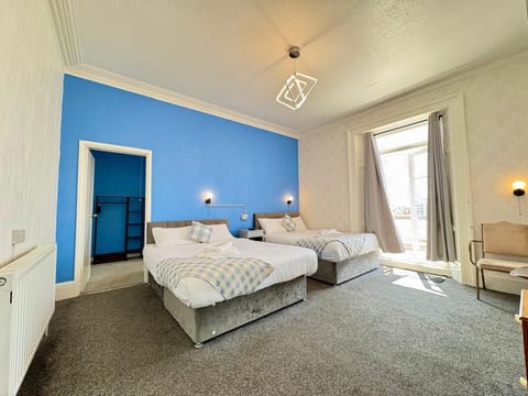 Quadruple Room, Ensuite, Sea View