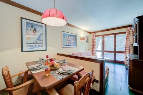 Living and dining room