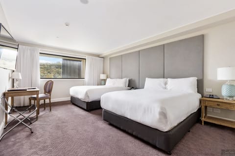 Deluxe Twin Room | Premium bedding, pillowtop beds, minibar, in-room safe
