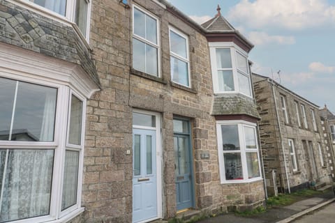 Cottage | Exterior detail