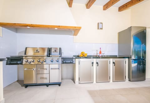 Incredible equipment