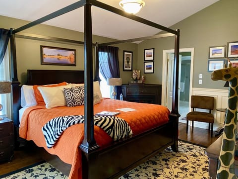 Suite, 1 King Bed (Serengeti Suite) | Premium bedding, pillowtop beds, individually decorated