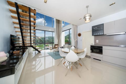 Deluxe apartment at Icon Park with panoramic views (15242)