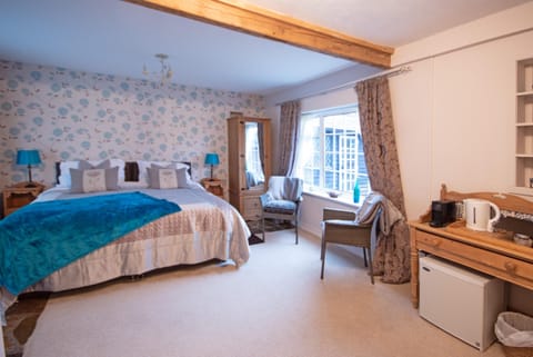 Superior Double Room, Ensuite, Garden View (Super) | WiFi