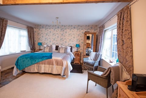 Superior Double Room, Ensuite, Garden View (Super) | WiFi