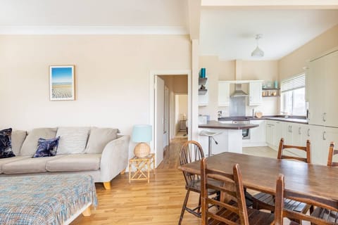 Living / Dining Room 