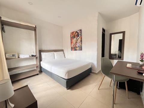 Standard Room | Minibar, desk, free WiFi, bed sheets